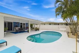514 Palm Ave, Nokomis, FL 34275 - Photo 2