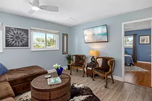 514 Palm Ave, Nokomis, FL 34275 - Photo 6