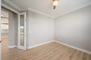 4749 Antrim Dr, Sarasota, FL 34240 - Photo 32