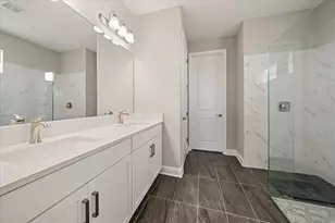 4749 Antrim Dr, Sarasota, FL 34240 - Photo 12