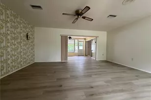 101 Algiers Dr, Venice, FL 34293 - Photo 10
