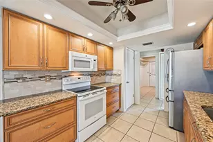 101 Algiers Dr, Venice, FL 34293 - Photo 18