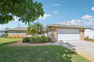 101 Algiers Dr, Venice, FL 34293 - Photo 4