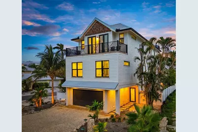 2200 Avenue B, Bradenton Beach, FL 34217 - Photo 1