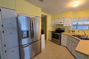 3327 Eileen Dr, Ellenton, FL 34222 - Photo 6