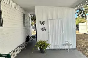 5619 Bayshore Rd, Palmetto, FL 34221 - Photo 4