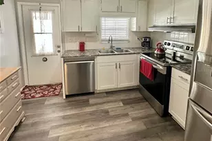 5619 Bayshore Rd, Palmetto, FL 34221 - Photo 14