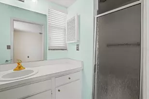 2501 Cass St, Sarasota, FL 34231 - Photo 20