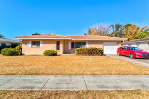 2501 Cass St, Sarasota, FL 34231 - Photo 2