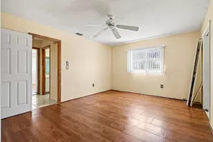 2501 Cass St, Sarasota, FL 34231 - Photo 16