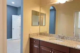 5753 Hydrangea Cir, Sarasota, FL 34238 - Photo 20