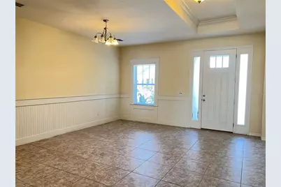 5753 Hydrangea Circle, Sarasota, FL 34238 - Photo 4