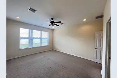 5753 Hydrangea Circle, Sarasota, FL 34238 - Photo 14