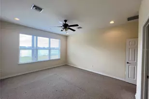 5753 Hydrangea Cir, Sarasota, FL 34238 - Photo 14