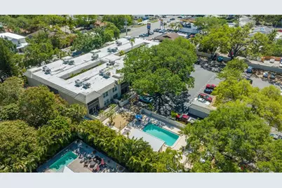 3360 S Osprey Avenue #105B, Sarasota, FL 34239 - Photo 8