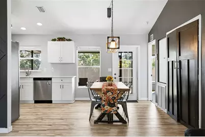 2116 30th Avenue E, Bradenton, FL 34208 - Photo 8