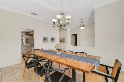 4801 Edgemont Court, Sarasota, FL 34233 - Photo 10