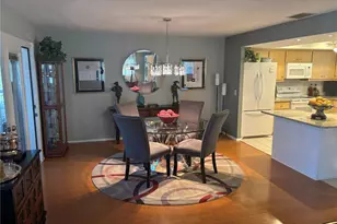 3917 Glen Oaks Dr E, Sarasota, FL 34232 - Photo 6