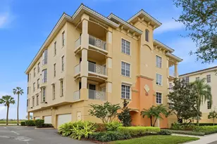 6340 Water Crest Way, Lakewood Ranch, FL 34202 - Photo 2