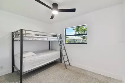 301 Aurora Street E, Venice, FL 34285 - Photo 38