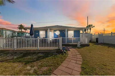 111 9th Street N, Bradenton Beach, FL 34217 - Photo 1
