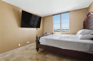 2901 26th St W, Bradenton, FL 34205 - Photo 16