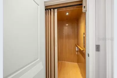 527 56th Street, Holmes Beach, FL 34217 - Photo 12