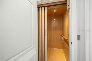 527 56th St, Holmes Beach, FL 34217 - Photo 12