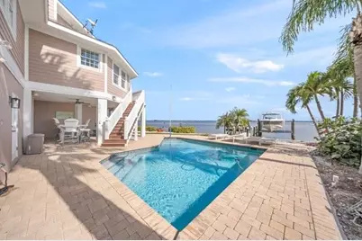 527 56th Street, Holmes Beach, FL 34217 - Photo 42