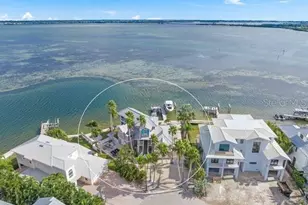527 56th St, Holmes Beach, FL 34217 - Photo 4
