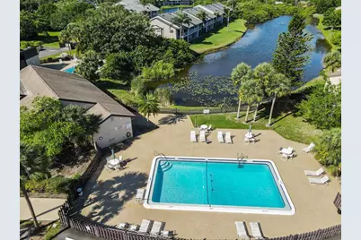 2720 Hidden Lake Boulevard #B, Sarasota, FL 34237 - Photo 18