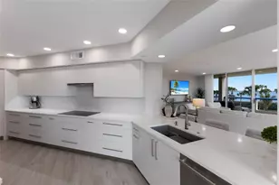 2120 Harbourside Dr, Longboat Key, FL 34228 - Photo 14