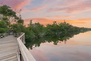 8560 Heron Lagoon Cir, Sarasota, FL 34242 - Photo 64