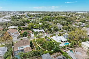 1925 Magnolia St, Sarasota, FL 34239 - Photo 4