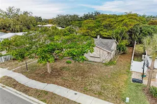 1925 Magnolia St, Sarasota, FL 34239 - Photo 6