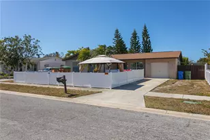 2710 38th St W, Bradenton, FL 34205 - Photo 1