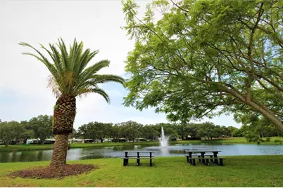 5803 Danbury Lane, Sarasota, FL 34233 - Photo 10