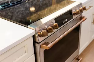 1221 N Palm Ave, Sarasota, FL 34236 - Photo 10