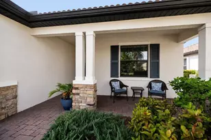 19393 Cruise Dr, Venice, FL 34292 - Photo 2