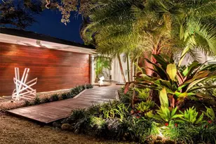 1306 S Lake Shore Dr, Sarasota, FL 34231 - Photo 2