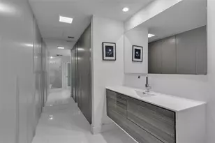 1306 S Lake Shore Dr, Sarasota, FL 34231 - Photo 24