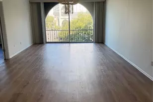 301 S Gulfstream Ave, Sarasota, FL 34236 - Photo 2