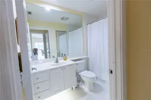 8876 Estepona Ct, Sarasota, FL 34238 - Photo 32