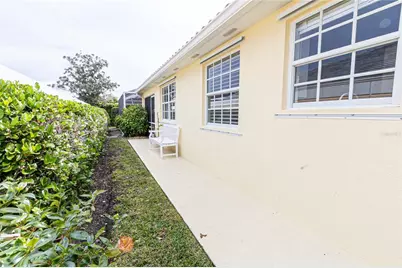 8876 Estepona Court, Sarasota, FL 34238 - Photo 46