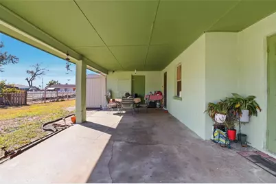 4906 9th Street Court E, Bradenton, FL 34203 - Photo 4