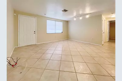 71 Stanford Road, Venice, FL 34293 - Photo 2