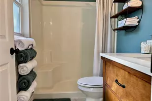 917 Winter Garden Dr, Sarasota, FL 34243 - Photo 32