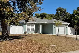 917 Winter Garden Dr, Sarasota, FL 34243 - Photo 2