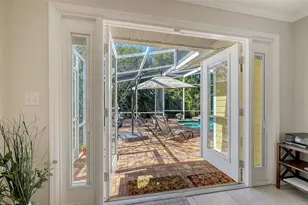 454 Palmetto Ct, Venice, FL 34285 - Photo 10