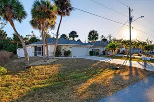 125 Spur Dr, Rotonda West, FL 33947 - Photo 4